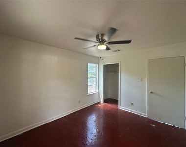 209 Schirra Pl - Photo Thumbnail 12