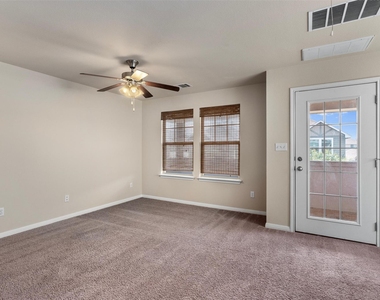 4606 Graceful Ln - Photo Thumbnail 13