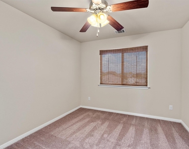 4606 Graceful Ln - Photo Thumbnail 21