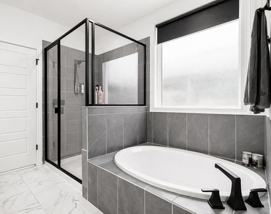 6401 Velvet Leaf Ln - Photo Thumbnail 4