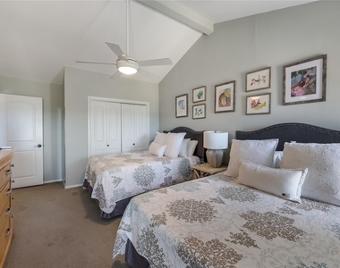 239 Venture Blvd S - Photo Thumbnail 21