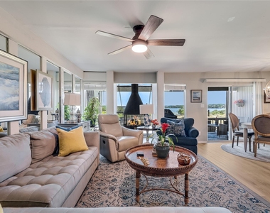 239 Venture Blvd S - Photo Thumbnail 4