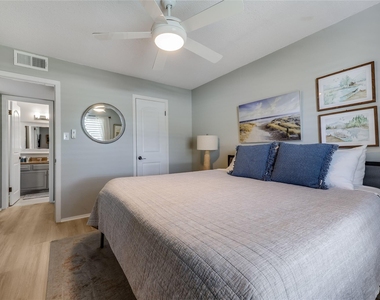239 Venture Blvd S - Photo Thumbnail 18