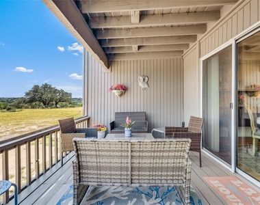 239 Venture Blvd S - Photo Thumbnail 12