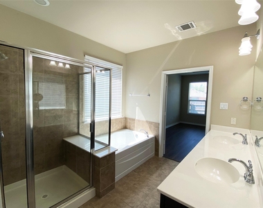 2009 Mary Ella Dr - Photo Thumbnail 16