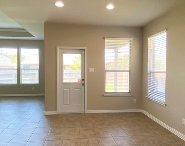 2009 Mary Ella Dr - Photo Thumbnail 8