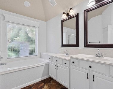 1402 Club Chase Dr - Photo Thumbnail 17