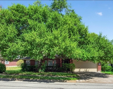 1402 Club Chase Dr - Photo Thumbnail 1