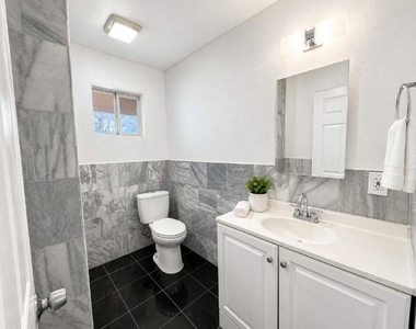 4611 Milburn Ln - Photo Thumbnail 5