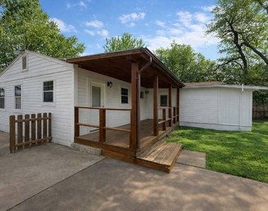 4611 Milburn Ln - Photo Thumbnail 11