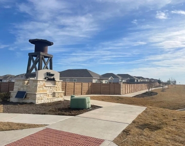 19400 Caymus Dr - Photo Thumbnail 24