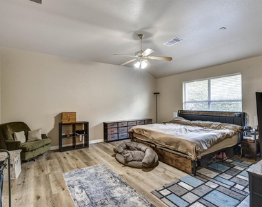 1720 Lynnville Trl - Photo Thumbnail 27