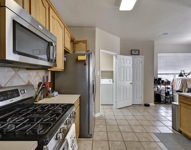 1720 Lynnville Trl - Photo Thumbnail 9