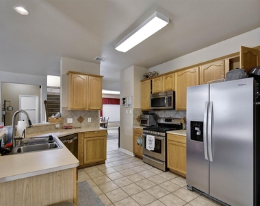 1720 Lynnville Trl - Photo Thumbnail 10