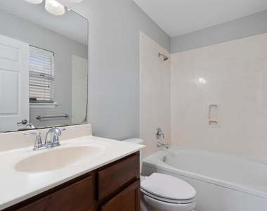 9009 Southwick Dr - Photo Thumbnail 15