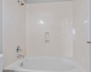 9009 Southwick Dr - Photo Thumbnail 16