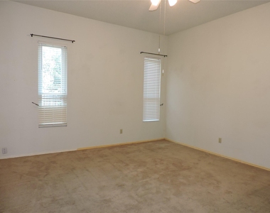 12609 Deer Falls Dr - Photo Thumbnail 16