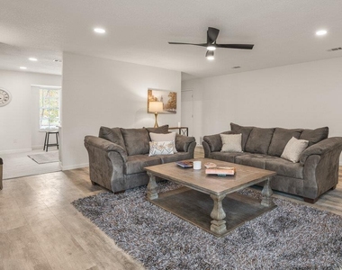 7611 Navarro Pl - Photo Thumbnail 7