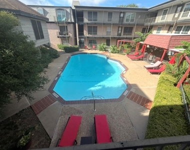 2425 Ashdale Dr - Photo Thumbnail 14