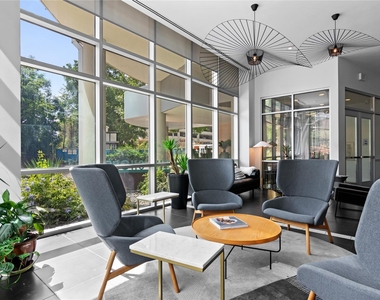 603 Davis St - Photo Thumbnail 13