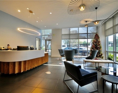 603 Davis St - Photo Thumbnail 14