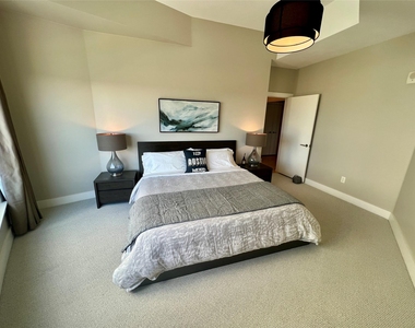 603 Davis St - Photo Thumbnail 9