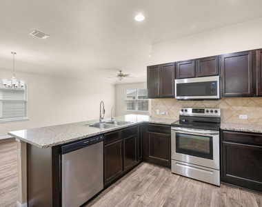 210 Garcitas Creek Ln - Photo Thumbnail 4