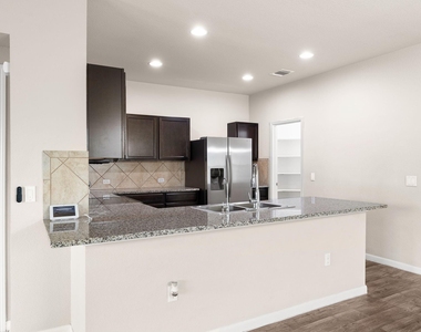 210 Garcitas Creek Ln - Photo Thumbnail 2
