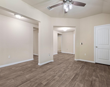 210 Garcitas Creek Ln - Photo Thumbnail 10
