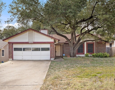 1604 Texas Oak Way - Photo Thumbnail 1