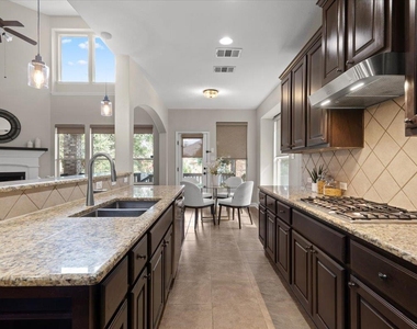 344 Atlanta Park Dr - Photo Thumbnail 16