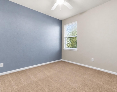 121 Guemal Rd - Photo Thumbnail 9