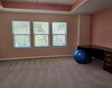 9540 Aire Libre Dr - Photo Thumbnail 28