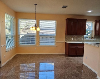 9540 Aire Libre Dr - Photo Thumbnail 8