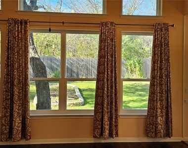 9540 Aire Libre Dr - Photo Thumbnail 7