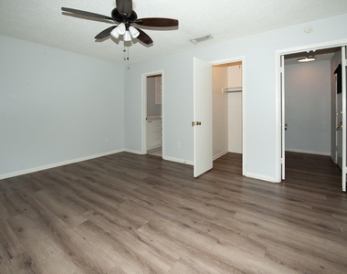 7303 Grand Canyon Drive Rd - Photo Thumbnail 8