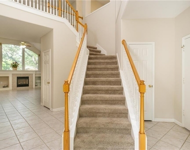 5701 Gorham Glen Ln - Photo Thumbnail 3