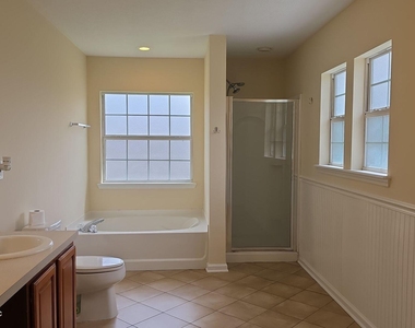 2919 Bent Bow Lane - Photo Thumbnail 14