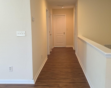 2919 Bent Bow Lane - Photo Thumbnail 15