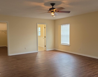 2919 Bent Bow Lane - Photo Thumbnail 12