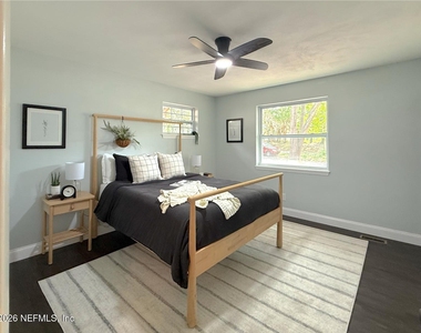 10135 Lake View Road W - Photo Thumbnail 14
