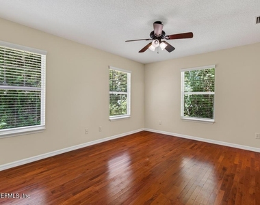 111 Commonwealth Avenue - Photo Thumbnail 30