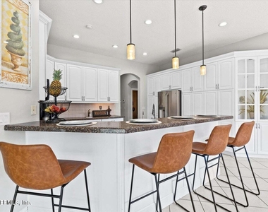 3826 Reedpond Drive N - Photo Thumbnail 24