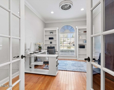 3826 Reedpond Drive N - Photo Thumbnail 20