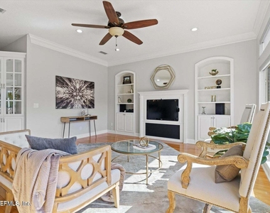 3826 Reedpond Drive N - Photo Thumbnail 30