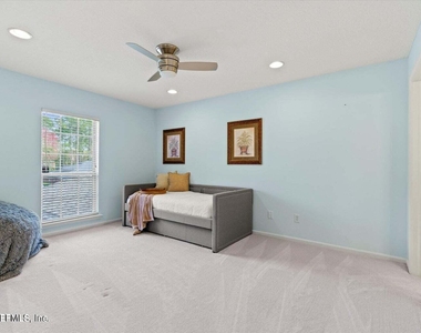 3826 Reedpond Drive N - Photo Thumbnail 41
