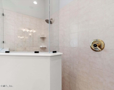 3826 Reedpond Drive N - Photo Thumbnail 19