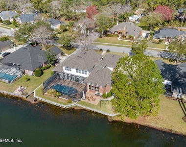 3826 Reedpond Drive N - Photo Thumbnail 32