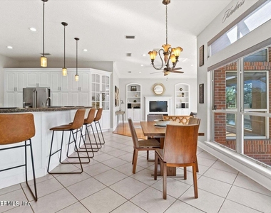 3826 Reedpond Drive N - Photo Thumbnail 22