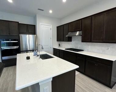 412 Dalton Mill Drive - Photo Thumbnail 4